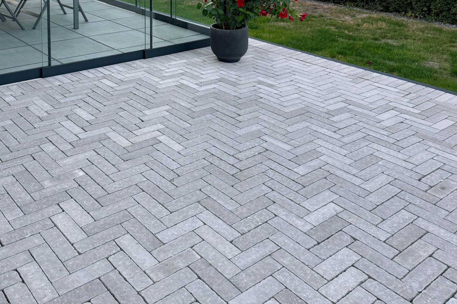 Referenzbild Hellgrau