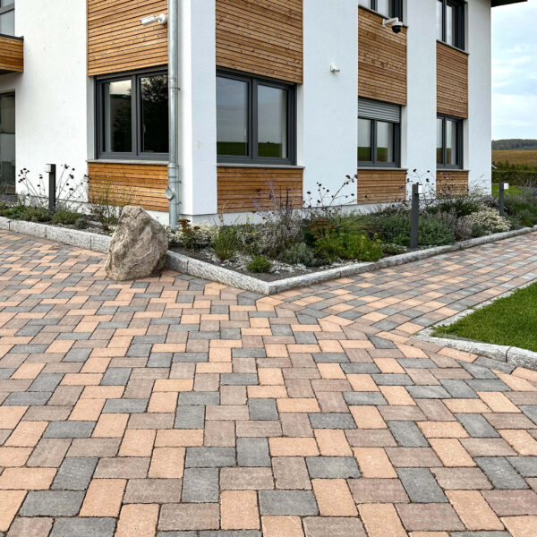 Referenzbild Farbmix aus Erdbraun dunkel, Erdbraun hell und Anthrazit