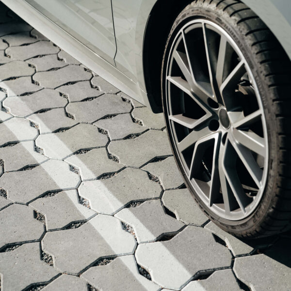 Referenzbild Parkplatz